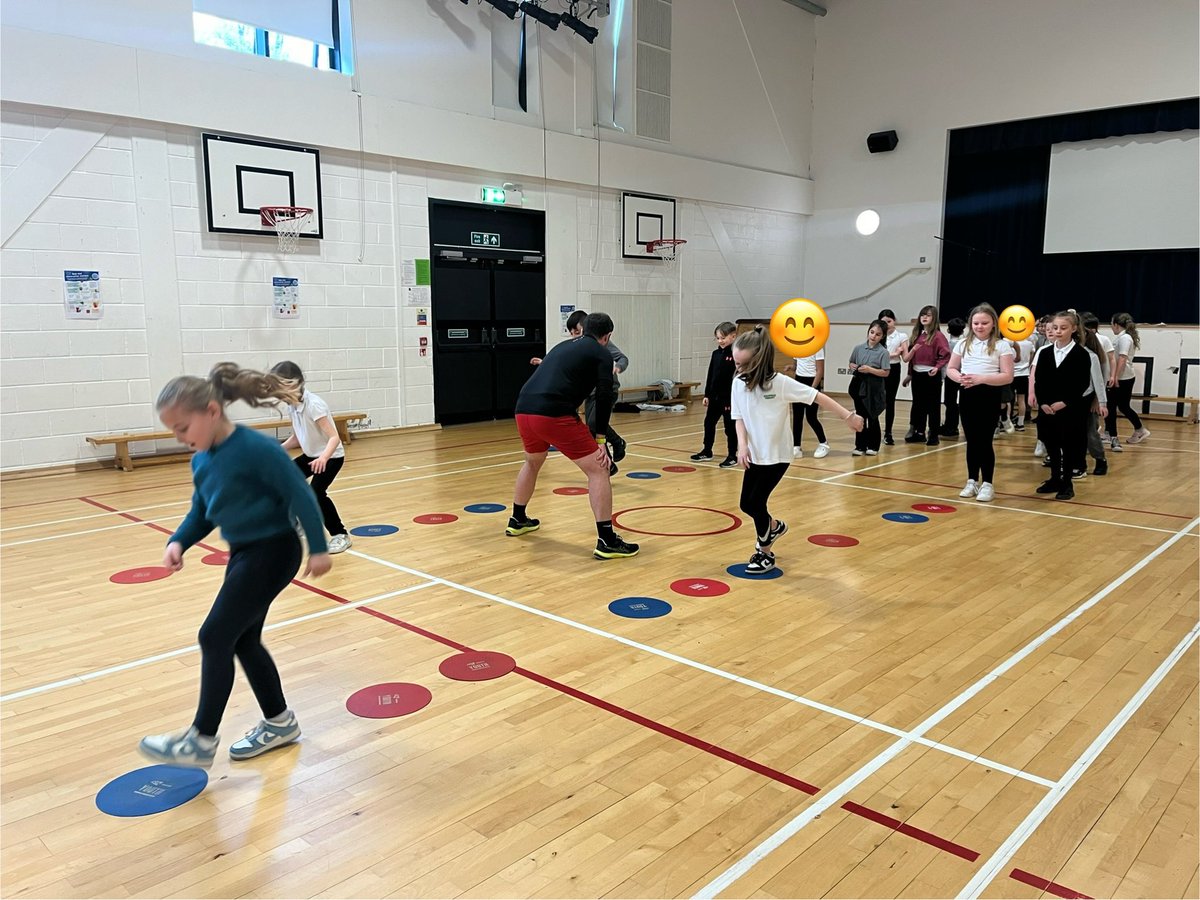 Woodhead Primary School & Nursery Class tweet media