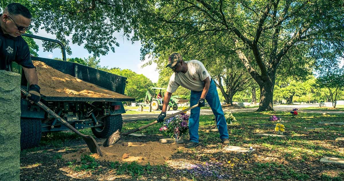 The latest edition of The Good Life Newsletter is here!

💐 Cemetery Work Day & Cleanups
👂 Hear Citizens for Non-Agenda Items
💰 Financial Literacy & Budgeting Workshop
🏊‍♂️ We’re Hiring Lifeguards
🌳 Tree City USA
🌞 Youth Programs

Read it here ➡️ conta.cc/3UgVBKb

#BCSTX