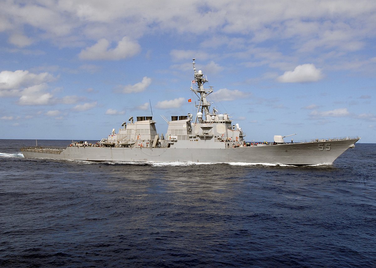⚓USS Stout (DDG 55) Provides Medical Assistance to Merchant Vessel at Sea⛑️

The guided missile destroyer USS Stout (DDG 55) deploys a rigid inflatable boat (RHIB) to respond to a a cargo ship requiring medical assistance off the coast of North Carolina.