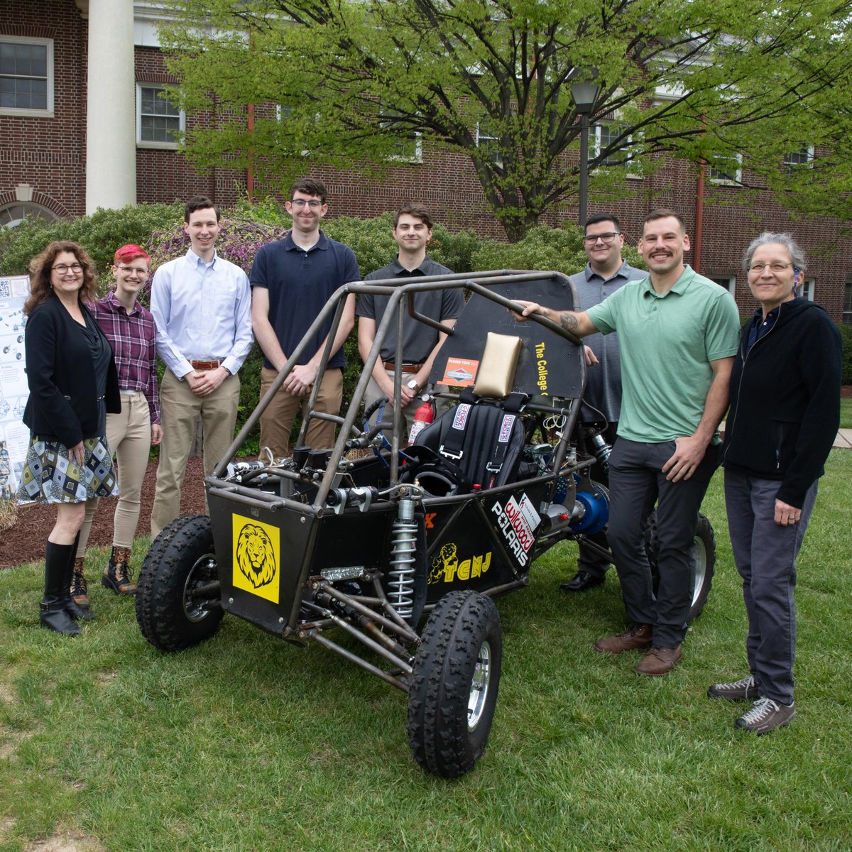 Today, over 500 students from all seven schools showcased their work in papers, posters, presentations, exhibitions, and more! We applaud all our students for their hard work and dedication this Celebration of Student Achievement Day!