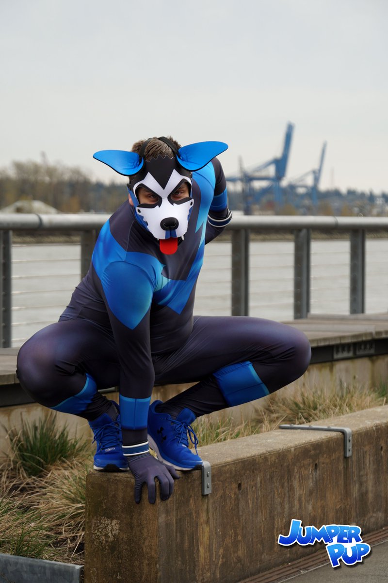 Representing the superhero fetish 💥
From the tight spandex suits &amp; leather gauntlets, to the mysterious helmets/masks &amp; heroic power. It's a fetish I've had since day 1 &amp; need to explore more of...
📸: <a href="/PupNewton/">Pup Newton</a>