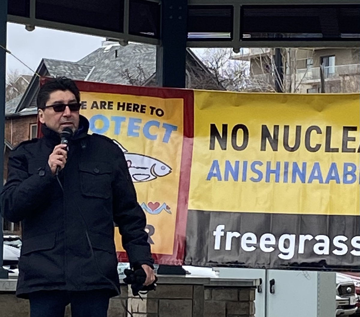 'We vehemently oppose the transportation of nuclear waste through our territories. This nuclear site cannot come at the cost of humanity.' - Wilfred King of Gull Bay 

#GrassyNarrows #FreeGrassy #LandAlliance #NoNuclearWaste
