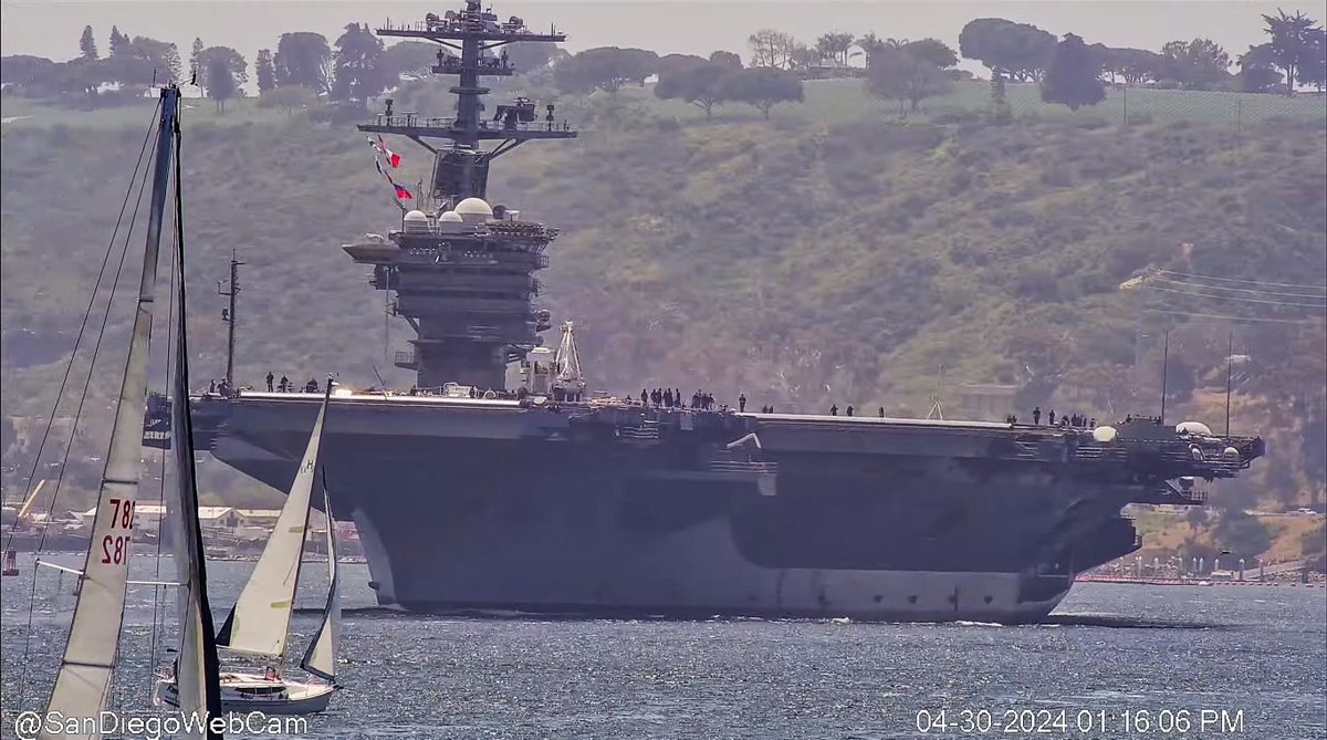 USS Abraham Lincoln (CVN 72) Nimitz-class aircraft carrier coming into San Diego - April 30, 2024 #ussabrahamlincoln #cvn72

SRC: webcam
