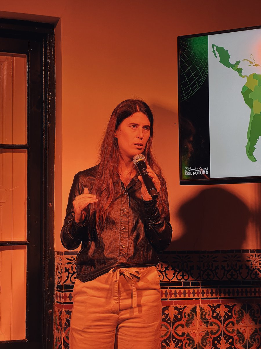 cdf2050's tweet photo. Vamos a hackear el sistema ⚡
Algunas fotos del gran lanzamiento 🚀
¡Gracias a todos los referentes del mundo emprendedor, tech, líderes locales por ser parte de este evento, ¡esto recién empieza! 

#CiudadanosDelFuturo https://t.co/y58stQBM4i