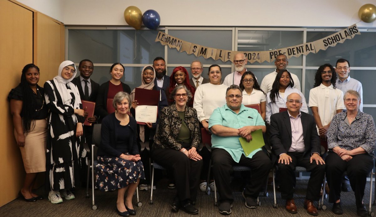 Ten pre-dental students were all smiles at the launch of Lehman’s new SMILE Scholarship on Monday, April 15. The scholarship helps students obtain certificates in their area of study and equips them each with an externship to gain valuable hands-on training. 🦷✨