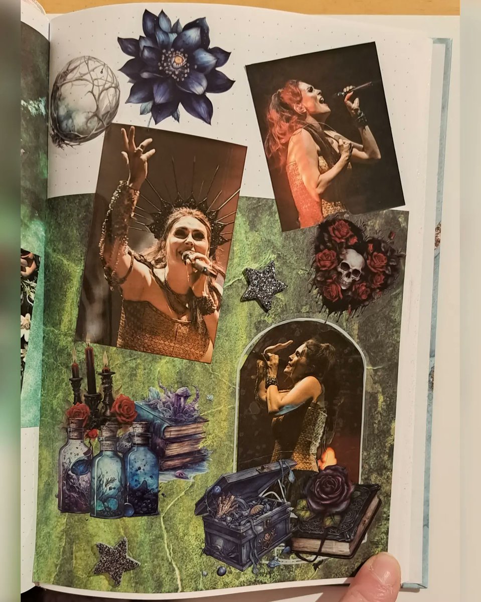 And the show in Mexico is also in Sharon's Art Book 🥰

Pictures from @fernandoaceves
Sticker and paper from @_soto_studios
@WTofficial
#wtofficial #withintemptation #sharondenadel #sharonartbook #scrapbooking #paperlove #inkandpaper #sotostudios #sticker