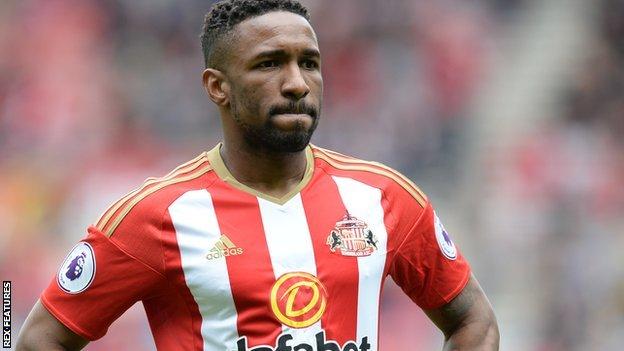 Ex-Rangers forward Jermain Defoe has held informal talks with Sunderland over the vacant head coach position - but admitted he has not been officially interviewed for the role. (Sunderland Echo)