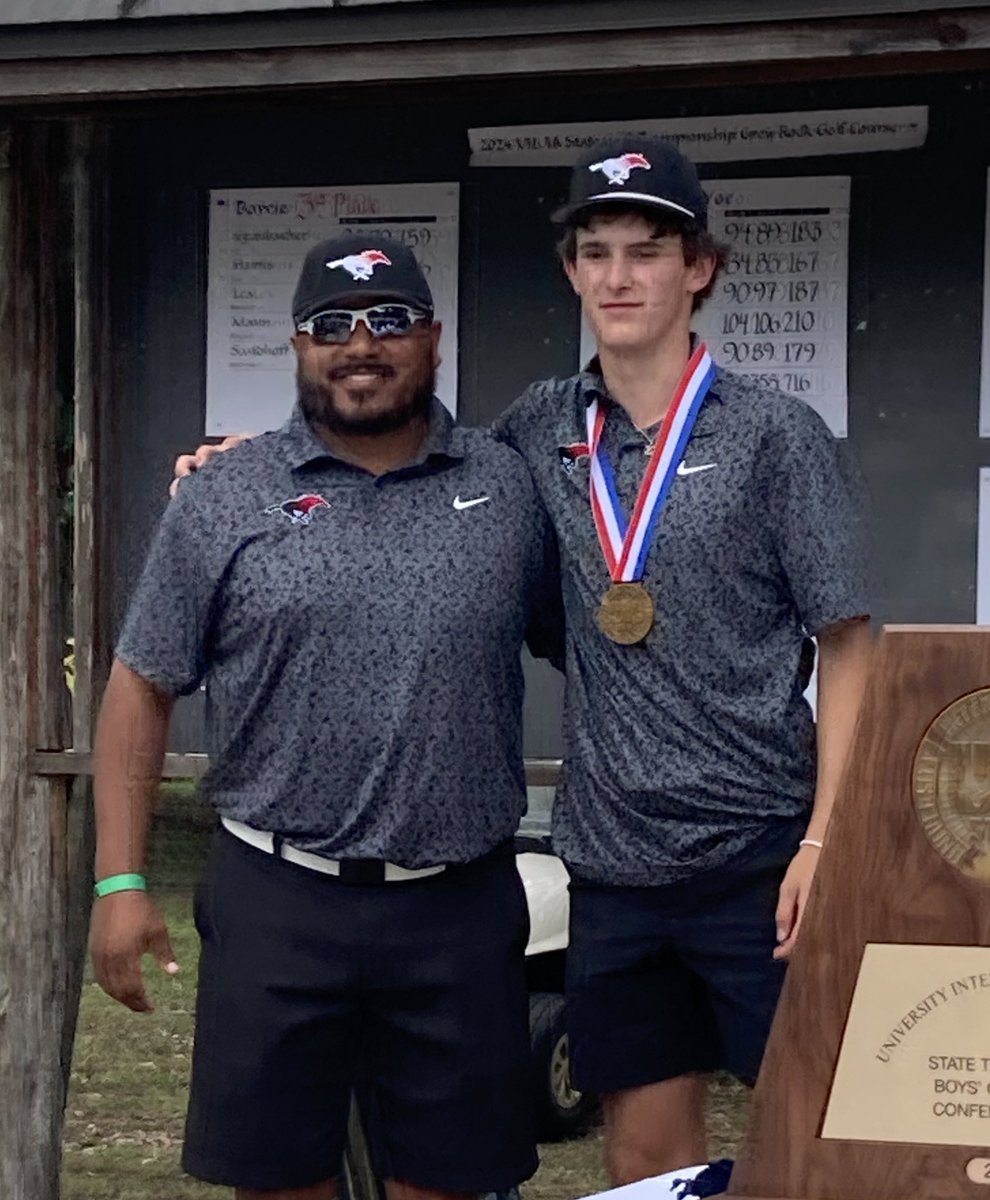 Congrats to Mustang sophomore, Bryson Clark, who shot a 74 today (Total: 148) and finished 3rd place at the 3A State Golf Tournament! ⛳ Way to Go Bryson! #ShallowaterISD #InAClassOfOurOwn