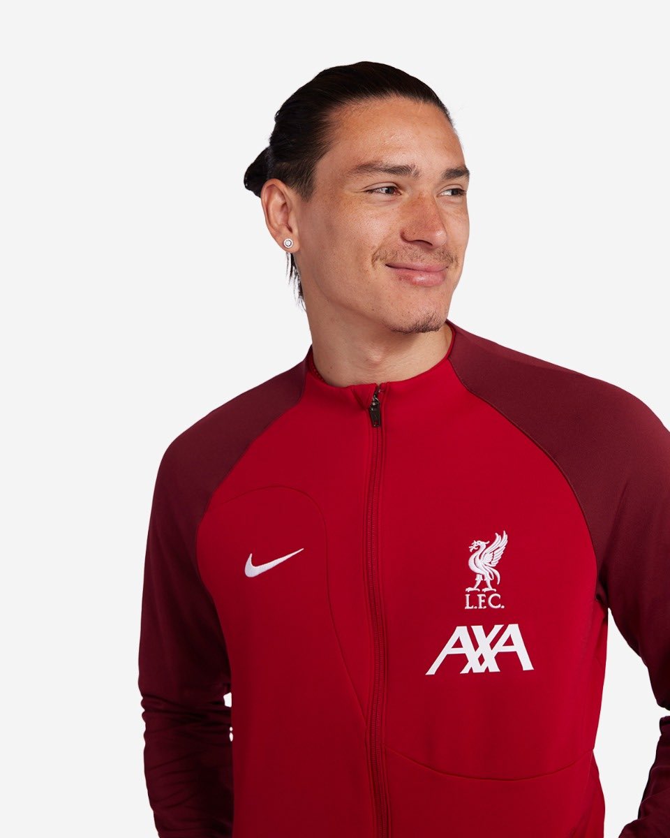 𝐔𝐩 𝐭𝐨 𝟓𝟎% 𝐨𝐟𝐟 𝐞𝐧𝐝 𝐨𝐟 𝐬𝐞𝐚𝐬𝐨𝐧 𝐬𝐚𝐥𝐞 🚨 Some great bits in the end of season sale on the Liverpool online store 😮‍💨 Take a look: shorturl.at/vNOV8