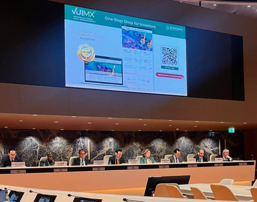 Durante la 14ª Sesión de la Comisión sobre Inversión, Empresa y Desarrollo, organizada por  <a href="/UNCTAD/">UN Trade and Development</a>, el subsecretario de Comercio Exterior, Alejandro <a href="/EncinasN/">Alejandro Encinas Nájera</a>, compartió retos y ventajas de la implementación de la Ventanilla Única para Inversionistas #VUI.
 
Enfatizó que estos