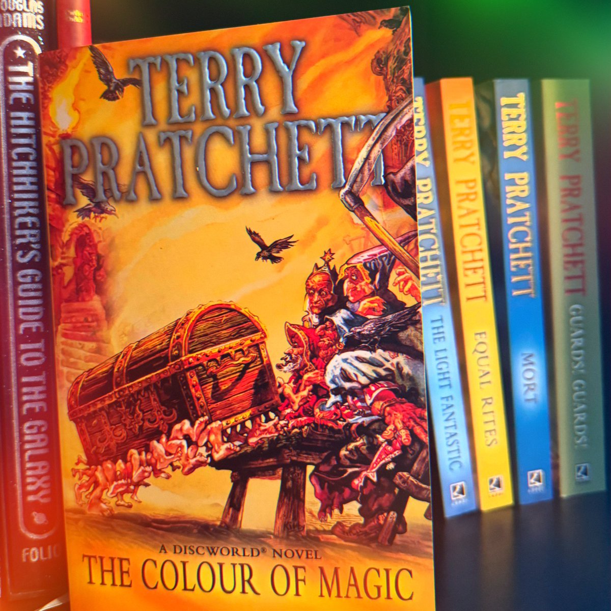 Okay, Pratchett heads. Your time has come🐢

#terrypratchett #Discworld
