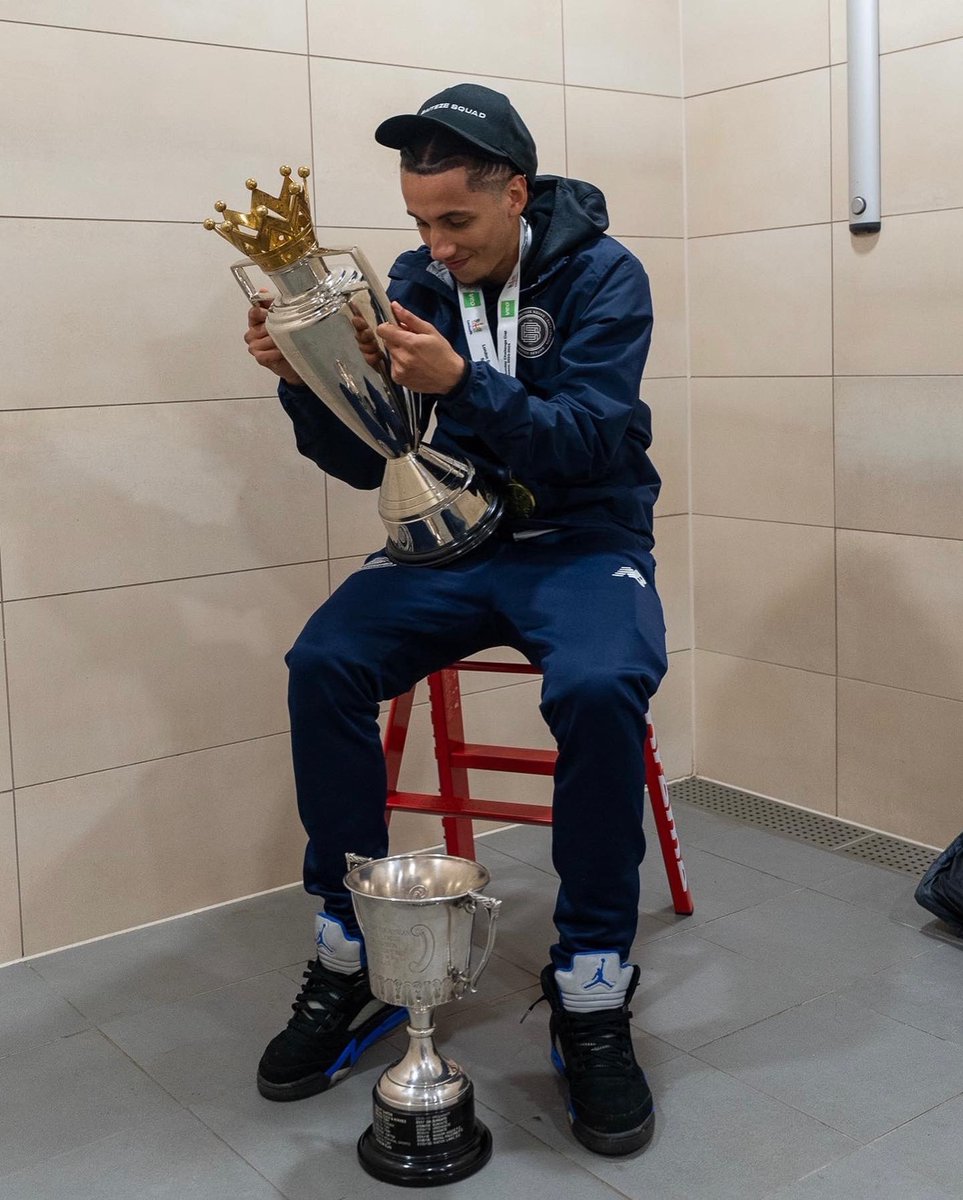 Akhalil__2's tweet photo. It wasn't the best season for me, but I can't complain about 2 trophies. But just know that next season, a monster is going to be unlocked.😤

@BaitezeSquad https://t.co/hRq8JGa9FF