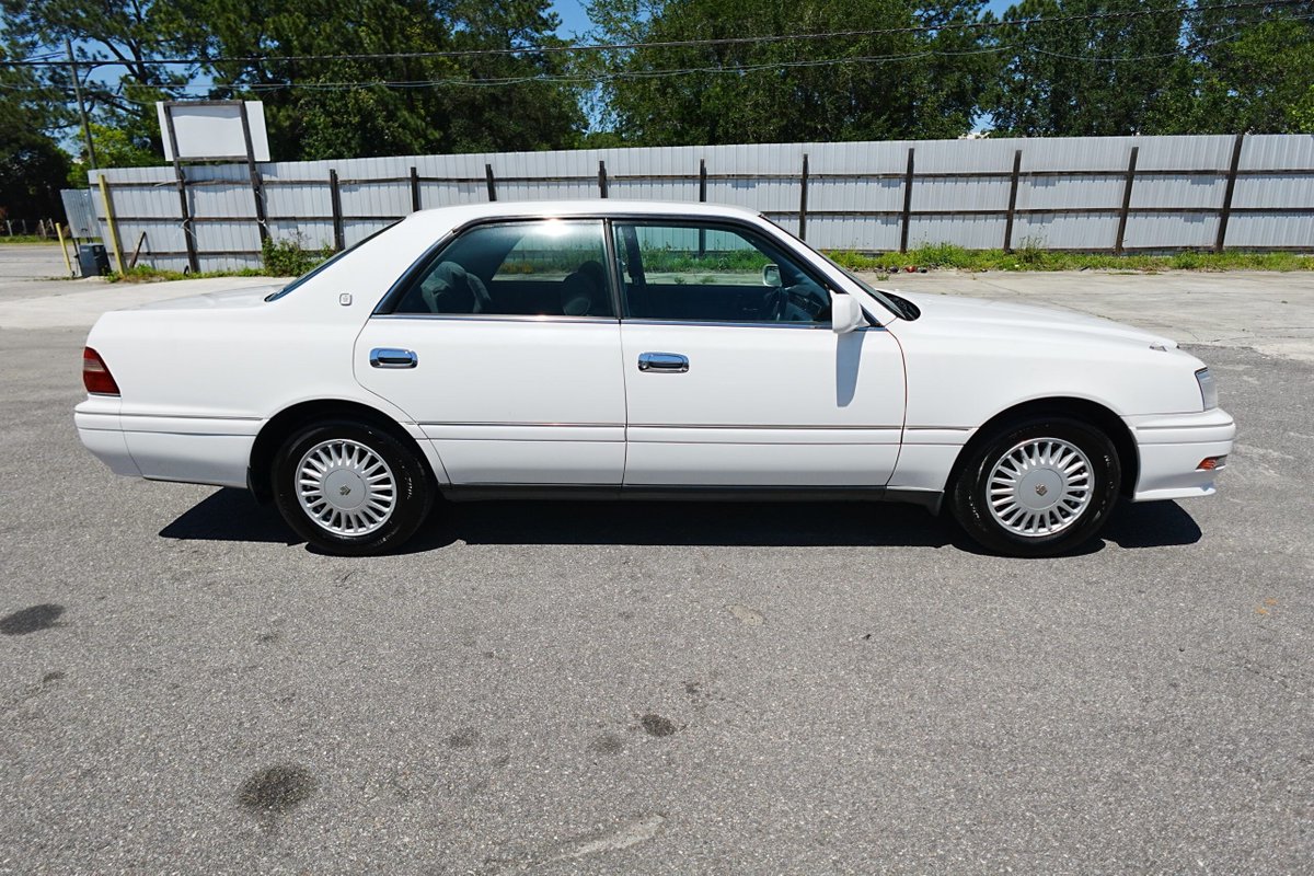 For Sale: 1997 Toyota Crown Royal Saloon 
Being Sold by JDM SuperMotors Inc in Florida, United States
$6,499 USD
More Info: jdmbuysell.com/ad/1997-toyota… 

#ToyotaCrown #Crown #JDM #LuxuryCars #ToyotaLove #JapaneseCars