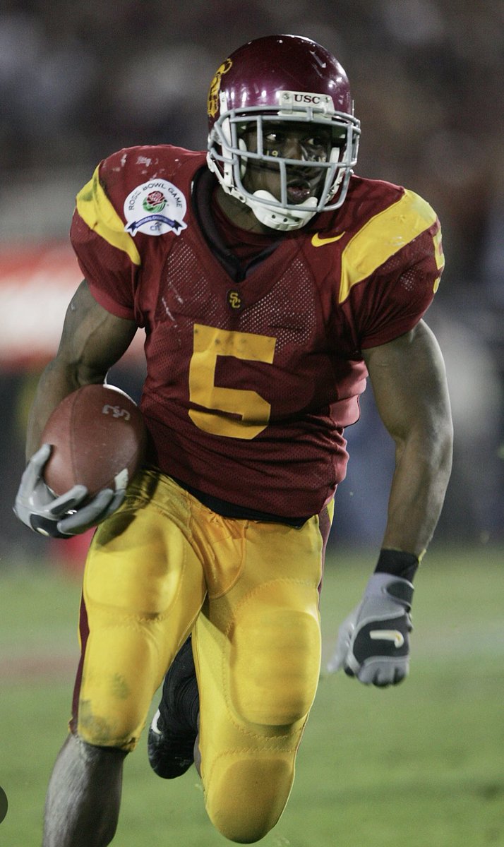 I’m blessed to have received an offer from the University of Southern California Thank you <a href="/uscfb/">USC Football ✌️</a> ✌🏾<a href="/LincolnRileySC1/">Lincoln Riley is our guy 🔴 🟡✌✌</a> <a href="/CoachNua/">Shaun Nua</a> <a href="/southpointeFBSC/">Coach Bobby Collins</a> <a href="/LemmingReport/">Tom Lemming</a> @RivalsFriedman <a href="/ChadSimmons_/">ChadSimmons</a> <a href="/SWiltfong_/">Steve Wiltfong</a> <a href="/TomLoy247/">Tom Loy</a> <a href="/GregBiggins/">Greg Biggins</a> <a href="/NPCoachJeff/">Jeff@nationalpreps.com</a> <a href="/CoachTroop3/">elite_Threatz</a> <a href="/DAWGHZERECRUITS/">Dawg House Recruiting</a> <a href="/CoachRichAD/">Coach Rich, CAA</a>