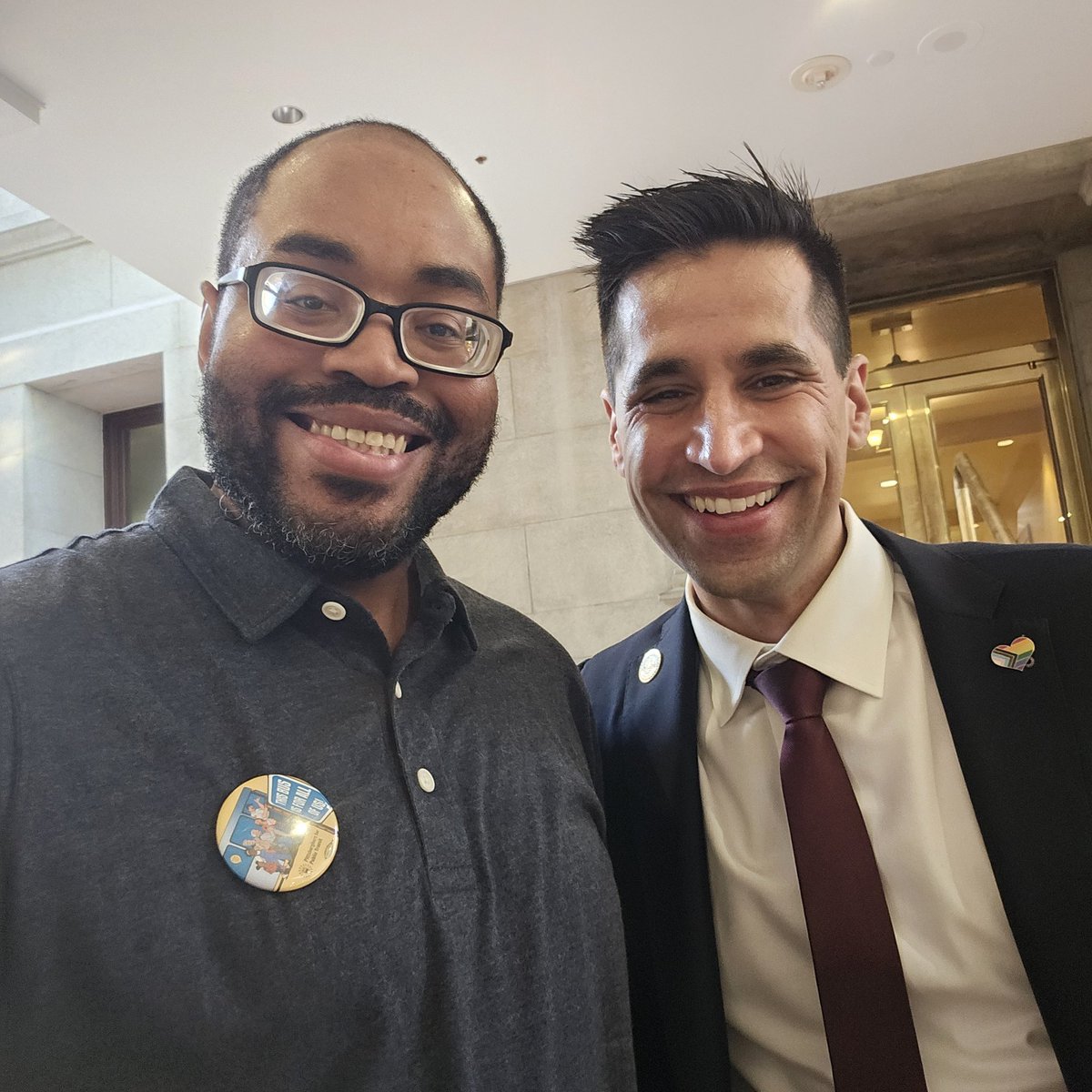 Got a chance to hang out with @RepTarik again and have a brief chat about transit! @TransitPa

#transitdayz #publictransit