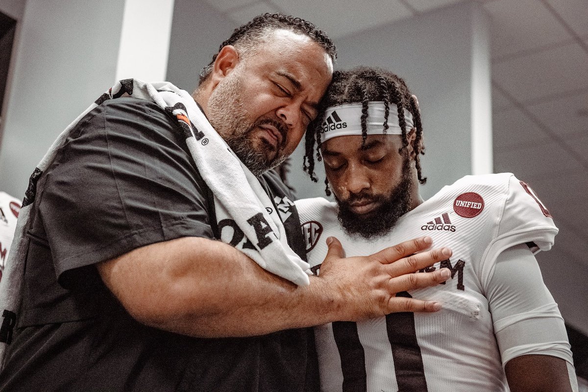 Mikado Hinson (@kadohinson) on Twitter photo I hope Philly understands who they are getting! Proud of you <a href="/ainias_smith/">Ainias Smith</a>. Shine bright! Love you! 💚🤍 I hope Philly understands who they are getting! Proud of you <a href="/ainias_smith/">Ainias Smith</a>. Shine bright! Love you! 💚🤍
