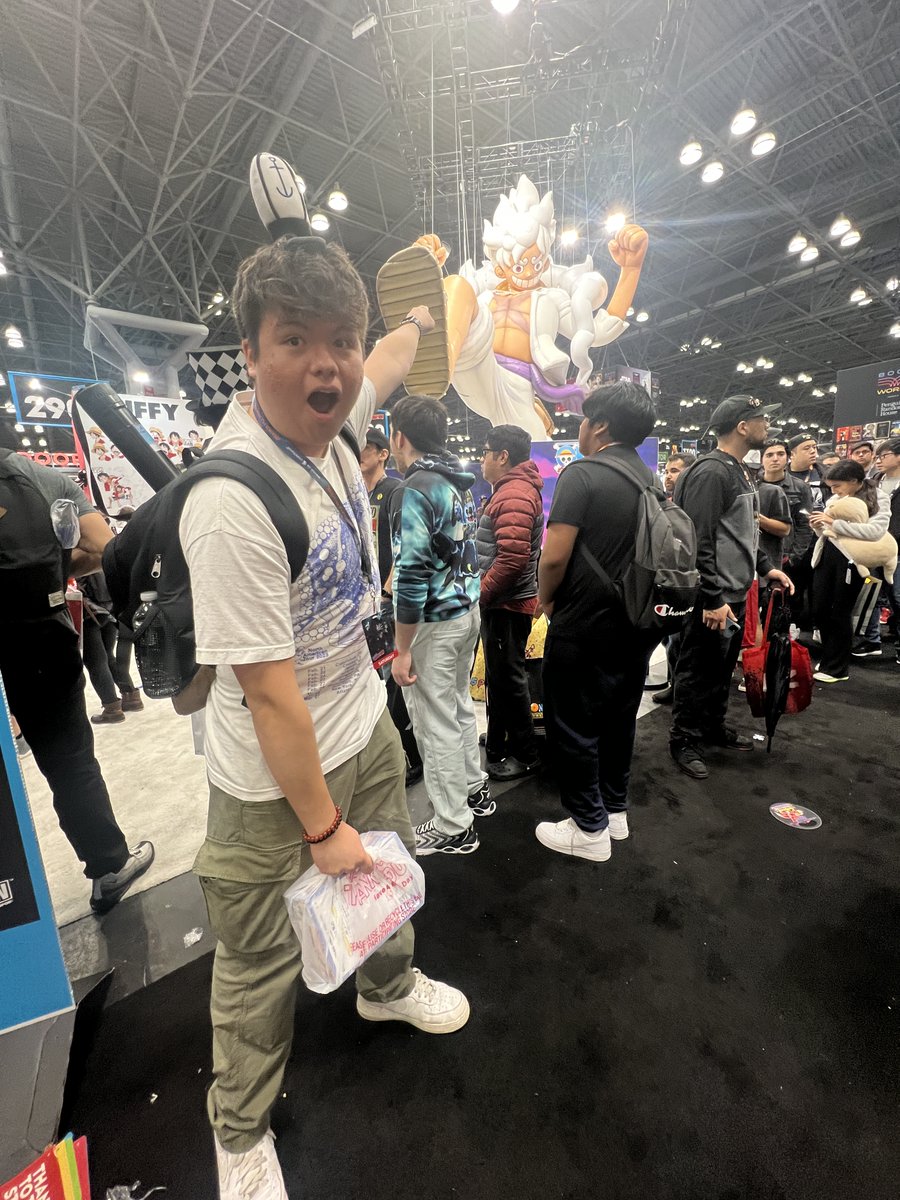 Seidenberg student Daniel Ramos (BS in Computer Science '26) combines his love for tech and film by hoping to redefine user interfaces! #PaceGoGetters

Discover his journey and how he's blending code with creativity: pace.edu/news/viewer-cr…