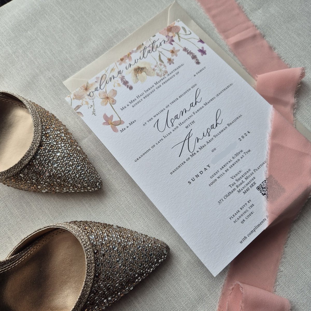 Some wedding invites I designed, created and am now obsessed with✨️