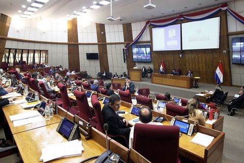 Sancionan acuerdo que permite actividades remuneradas para familiares del personal diplomático diputados.gov.py/index.php/noti…