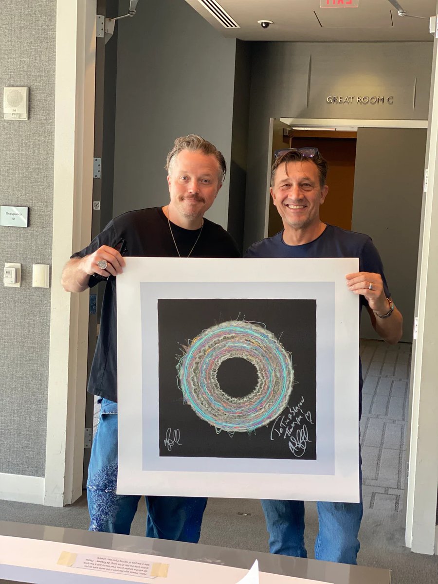 .@JasonIsbell collaborated with @Soundwaves_Art to turn the sound waves of a few of his songs into abstract artworks. A limited quantity of autographed pieces are now available to purchase online. Proceeds benefit the non-profit @KultureC. More info: soundwavesartfoundation.com/collections/ja…