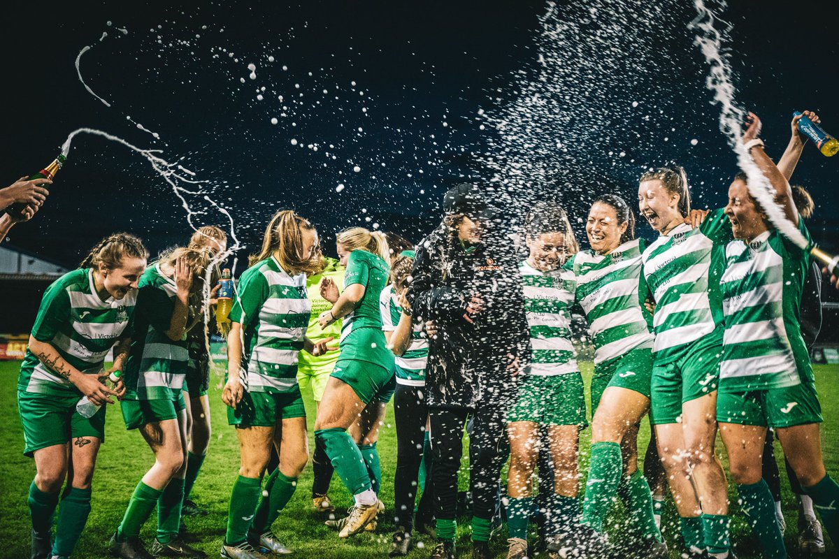 What a team! 

Farsley Celtic Women 2023/24 🟢⚪️

📸 @thomasleestacey 

#CeltArmy