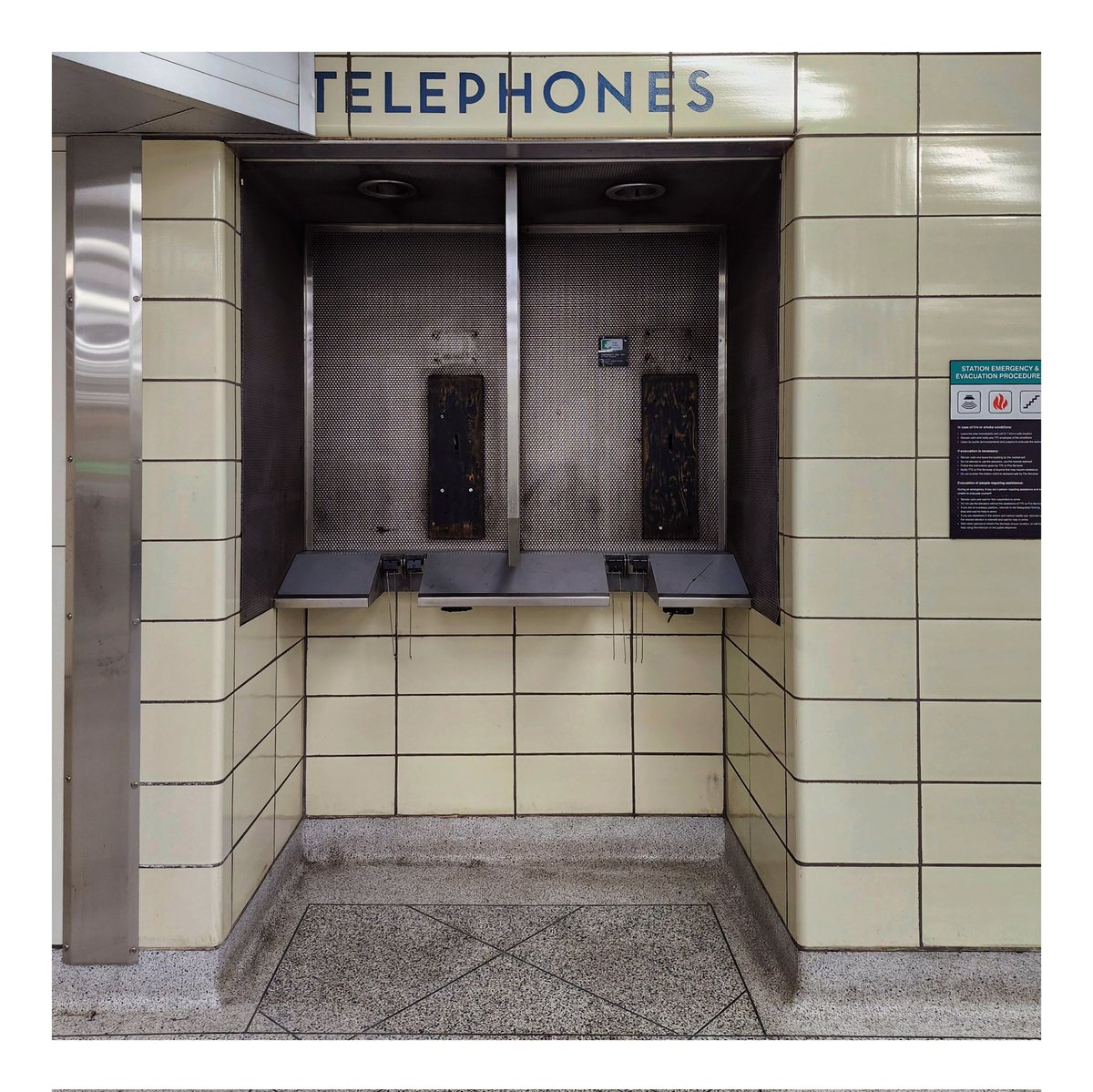 Phony Booth. #TTC #Toronto #LansdowneStation #PayPhone #PhoneBooth #Anachronism  #Photography