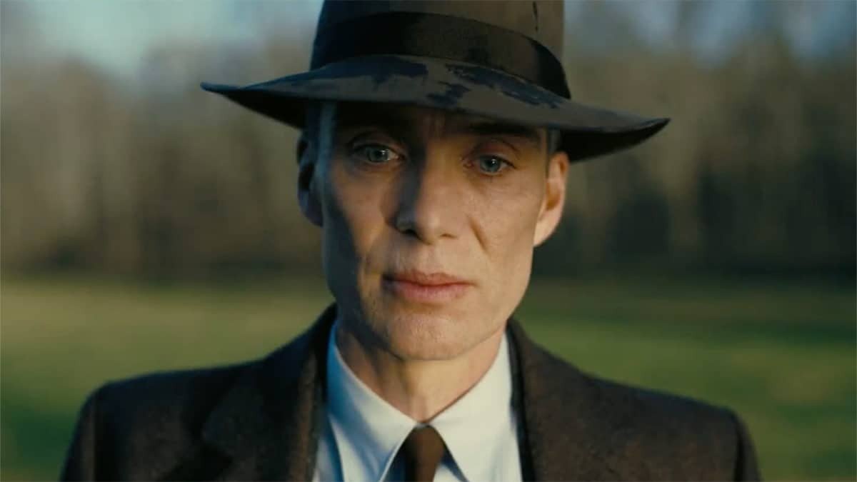 - Oppenheimer (Telecine e Prime Video)

E já vou abrir a lista com o vencedor do Oscar de Melhor Filme. Dirigido por Christopher Nolan, Oppenheimer enxerga as tensões e fissuras em torno de um homem que desenvolveu uma arma que mudou o mundo.