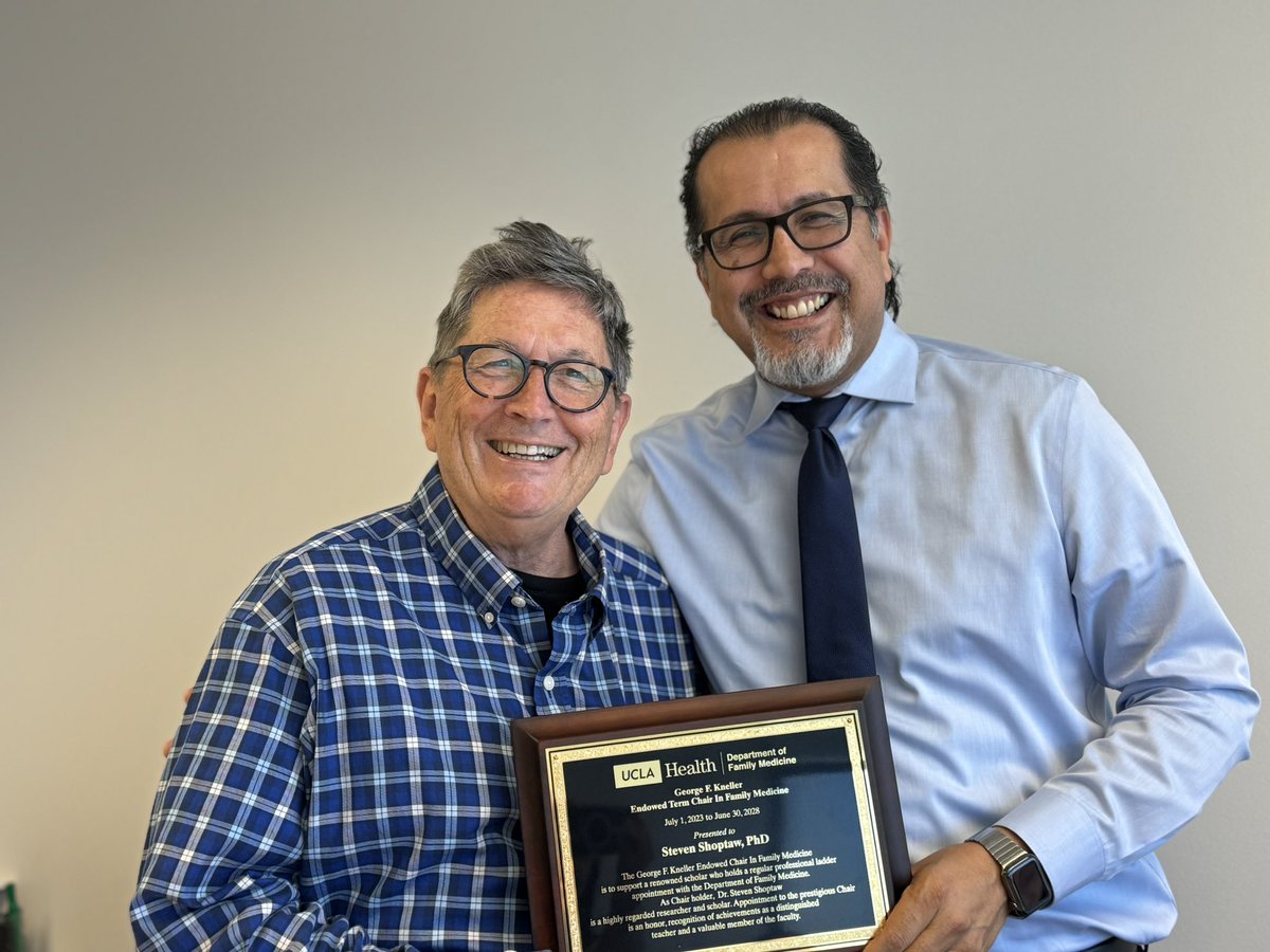 Congratulations Dr Steven Shoptaw, Professor, Dept Family Medicine. He was presented with the Kneller Endowed Term Chair in Fam Med! He is PI of the Center for Behavioral & Addiction Medicine, mentores fellows, faculty, residents, & med students @dgsomucla @UCLAHealth @UCLACBAM