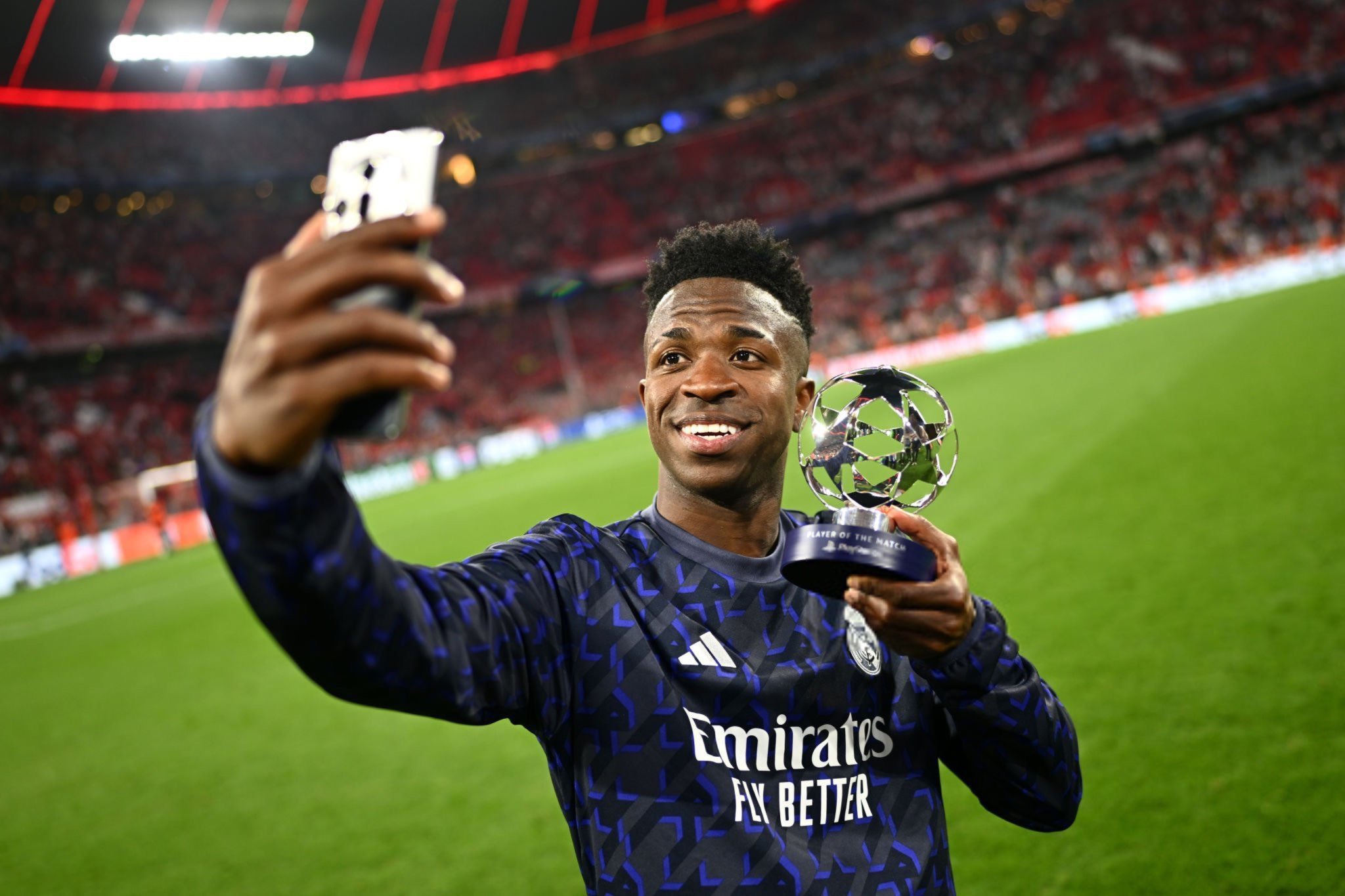 Fabrizio Romano on X: "🥇 Vinicius Jr wins UEFA Man of the Match Award.  https://t.co/tCzc65Lr77" / X