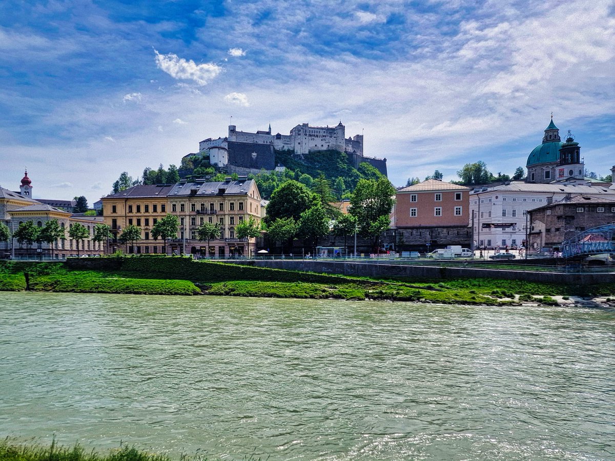 Today in Salzburg, Austria. #Salzburg #Austria #wonderfulday #springday #salzachriver #salzach #visitaustria #visitsalzburg #hohensalzburg #Fortress #beautifulcity #oldtown #travelphotography #travel #photo #beautifulview #afternoonwalk
