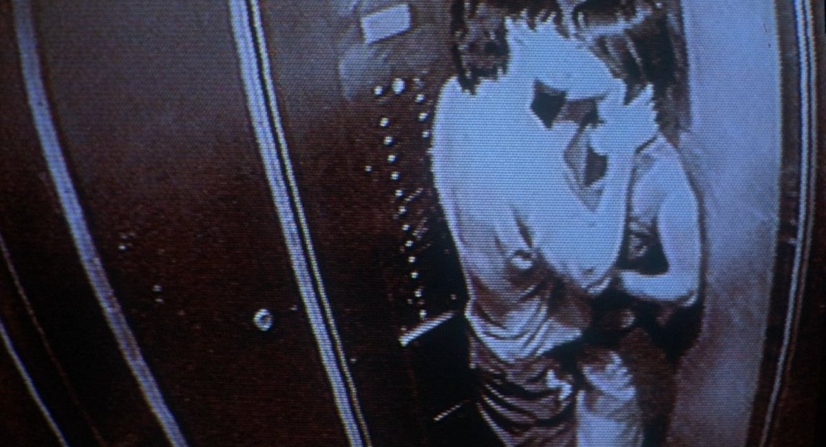 TheCinesthetic's tweet photo. Requiem for a Dream (2000) https://t.co/ovW3o0yJm9