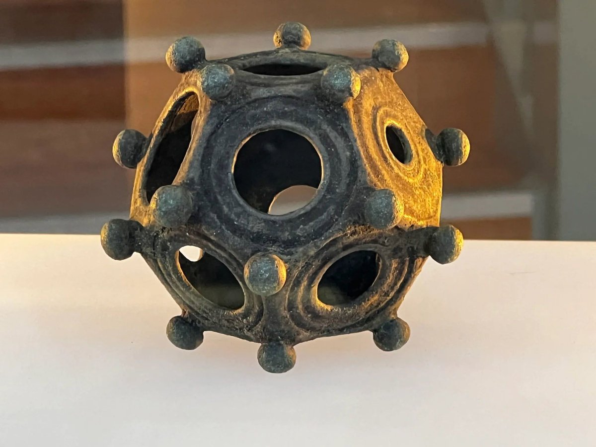 12-sided Roman relic baffles archaeologists, spawns countless theories buff.ly/3wpNqDn