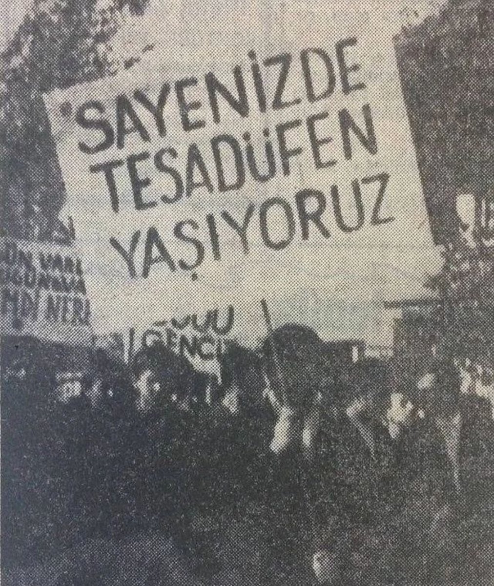 #1Mayıs Bugün bayram yapamayanların, emeği çalınanların, hakettiğini alamayanların, “tesadüfen yaşayanların” günüdür. Zorlu hayat mücadelesinde onuruyla ayakta durabilen “İşçinin, emekçinin bayramı” kutlu olsun. ✊🏻