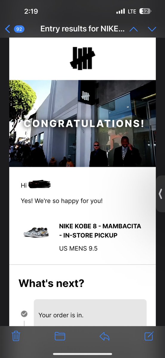 HotBox_009's tweet image. Undefeated emails going out for Mambacitas. Got my first dub ever at Undefeated! Thanks @snkr_twitr @SneakerVisionz