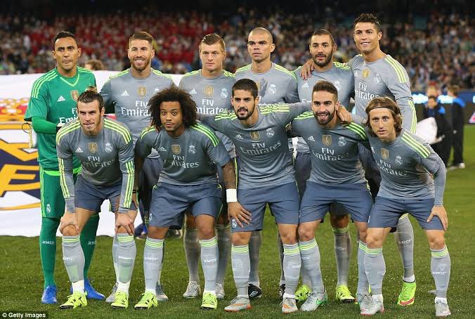 With the way these players are performing in their different teams in the latter stage of their careers, it just unfolds even more how incredible a squad this was. Unbeatable ❤️