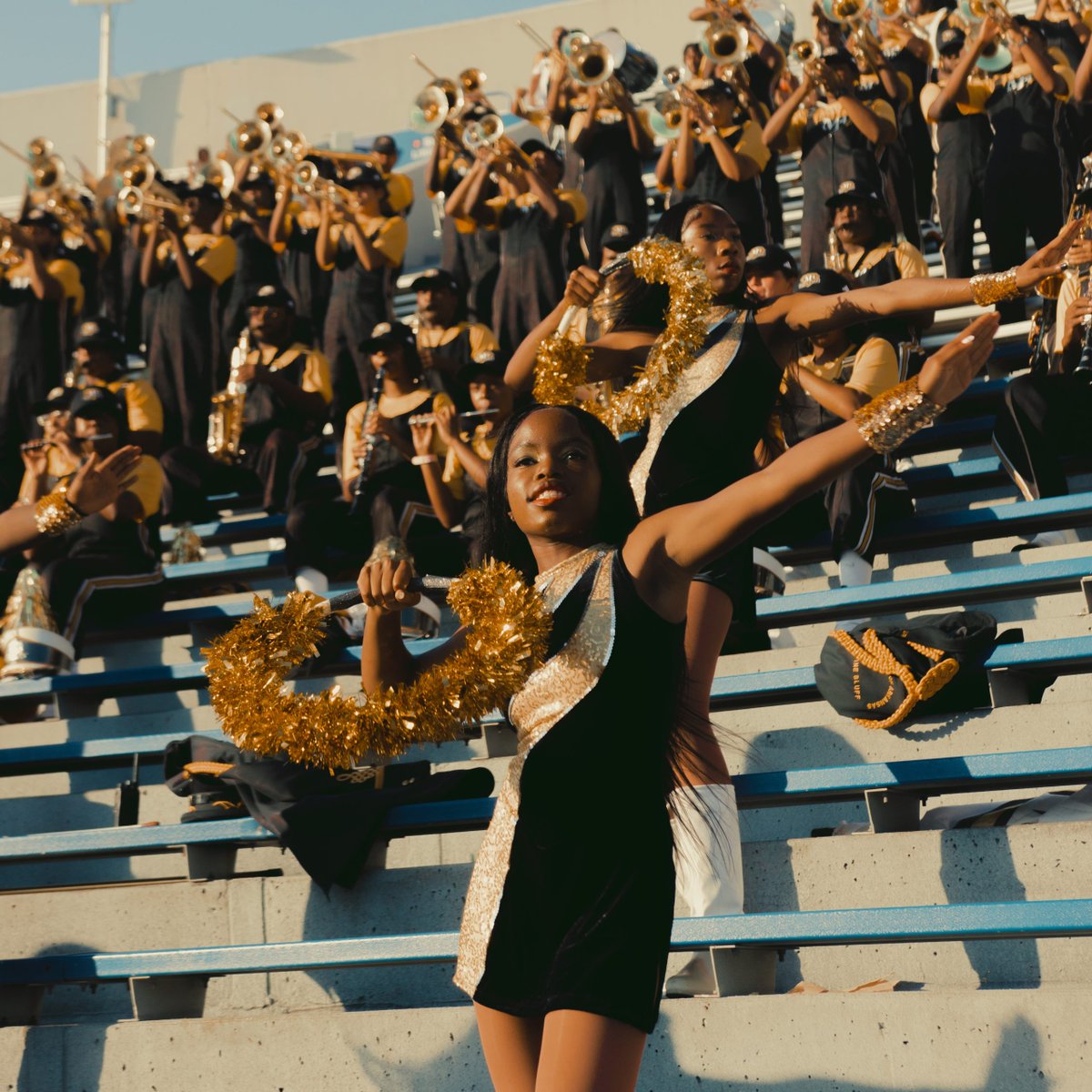 Bear witness when called: These Memphis photographers see the 'big picture' when they get down to the ground with the people. bit.ly/3NHaBhS