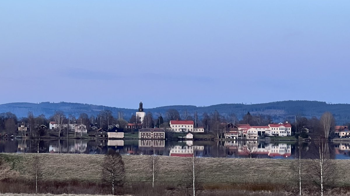 Där själen finner ro. ”Det är något bakom stjärnor, bakom heta hjärtat mitt”.