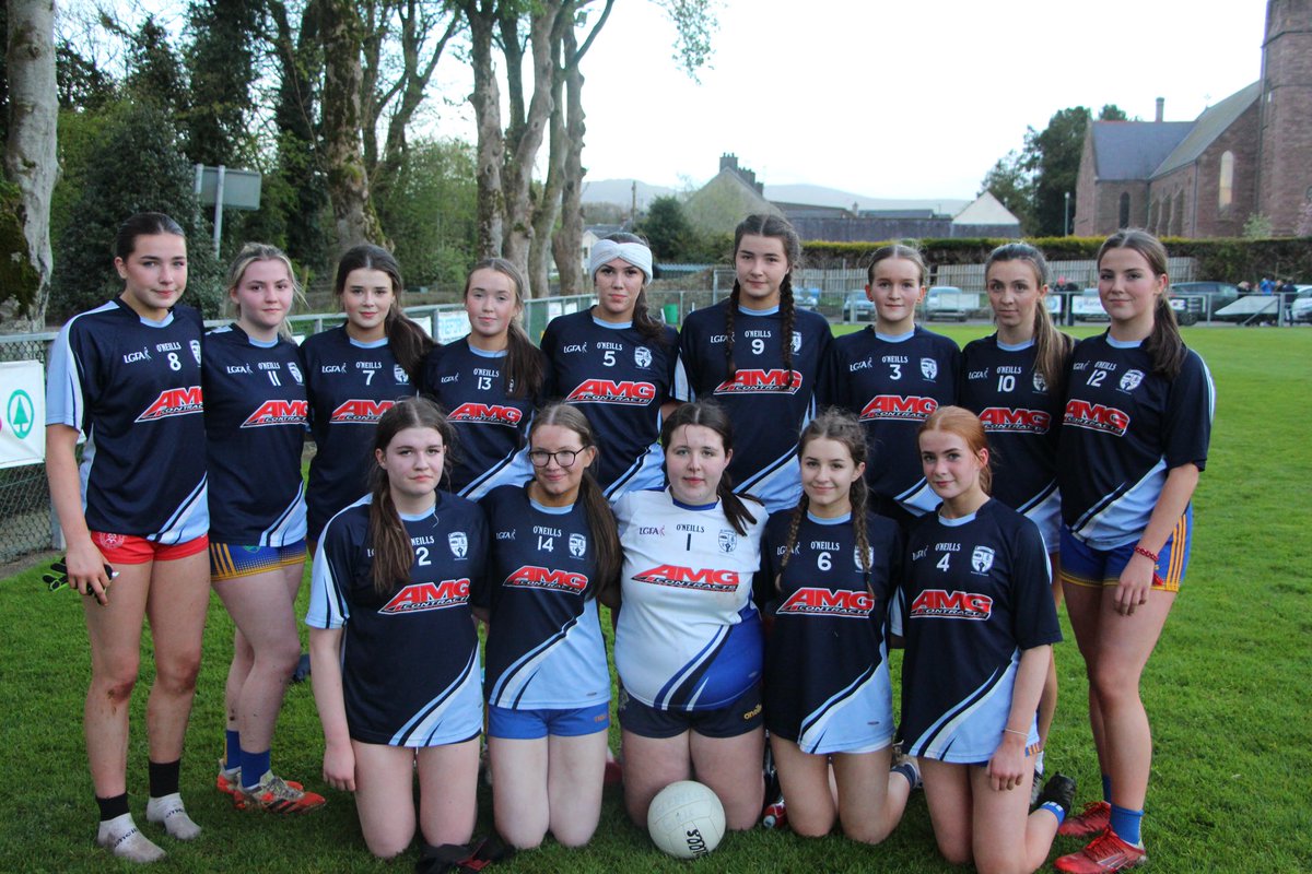 Hard luck to the minor girls who lost out narrowly to Moortown this evening 

FT Score:
Gleann Éallaigh 2.07
Moortown 3.07