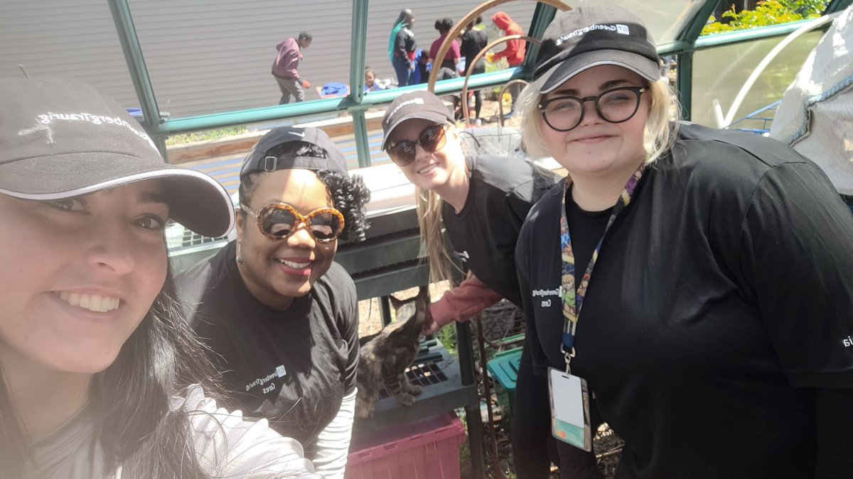 Members of GT Philadelphia joined students, teachers, and community volunteers of James G. Blaine School on Earth Day as all worked to begin revitalizing a community garden that sits on a lot across from the school. #GTPhiladelphia #EarthDay #GTGives #GTLawCares