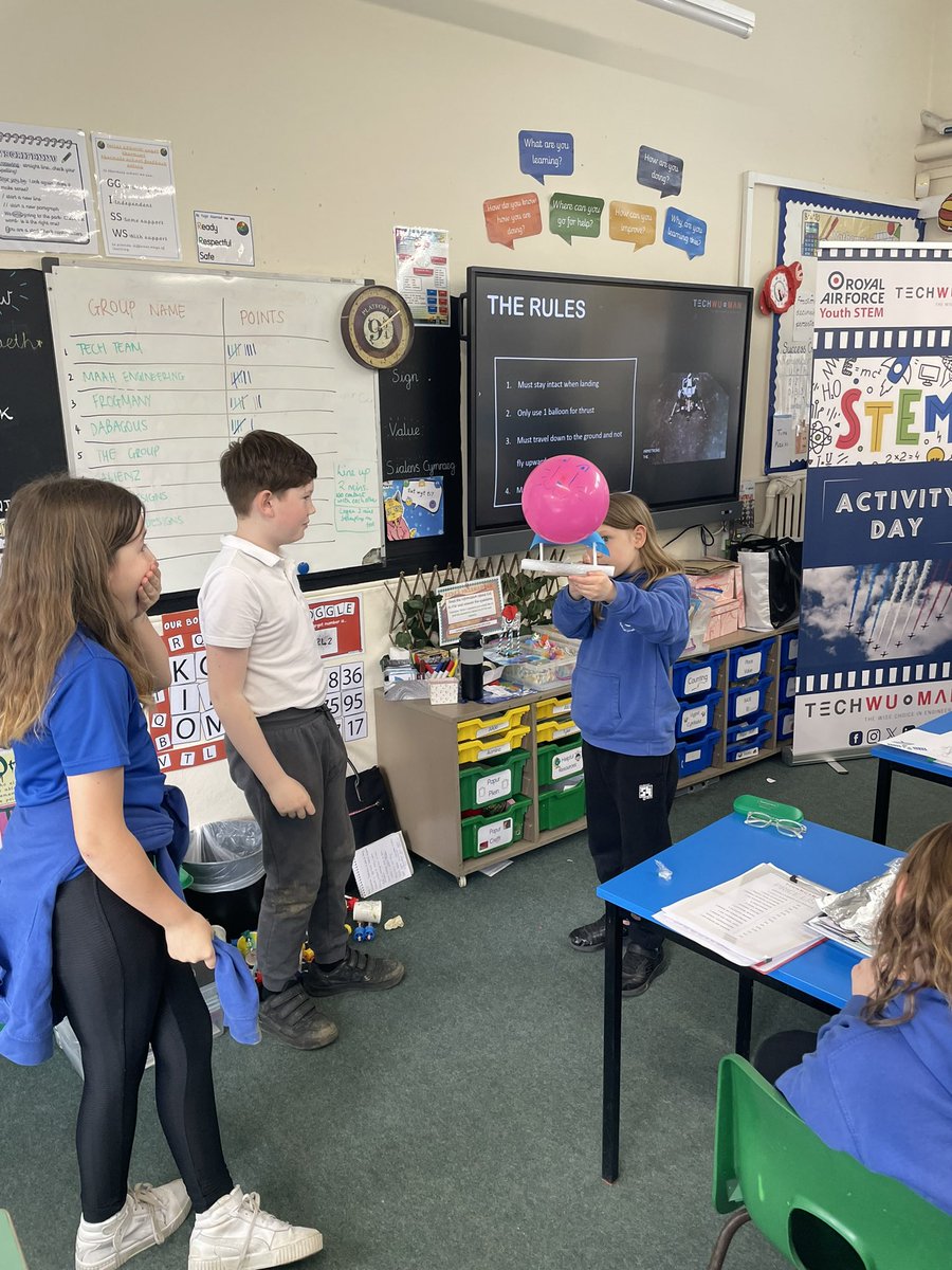 Techwuman's tweet image. Another fantastic STEM activity day 
@AbermulePrimary on behalf of @rafyouthengage. A brilliant group of students who thoroughly enjoyed building &amp;amp; testing their own cars &amp;amp; moon landers! 
Well done team for creating an interest in #STEM for yet another set of #fascinated students