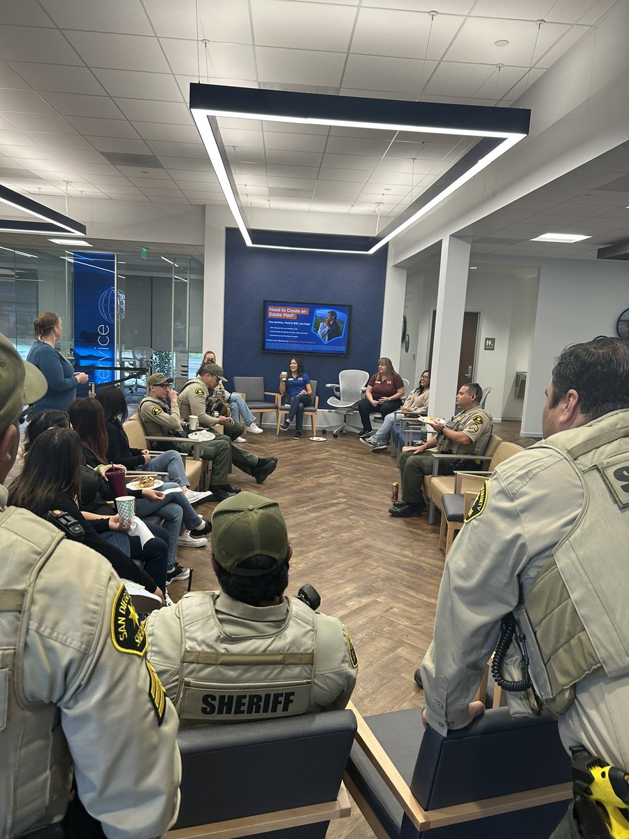 Trust between law enforcement & the community we serve is vital to maintain public safety & effective policing. A big thank you to @NavyFederal in @sanmarcoscity for your generous breakfast & for giving us a chance to talk to you about what we do to keep the public safe.