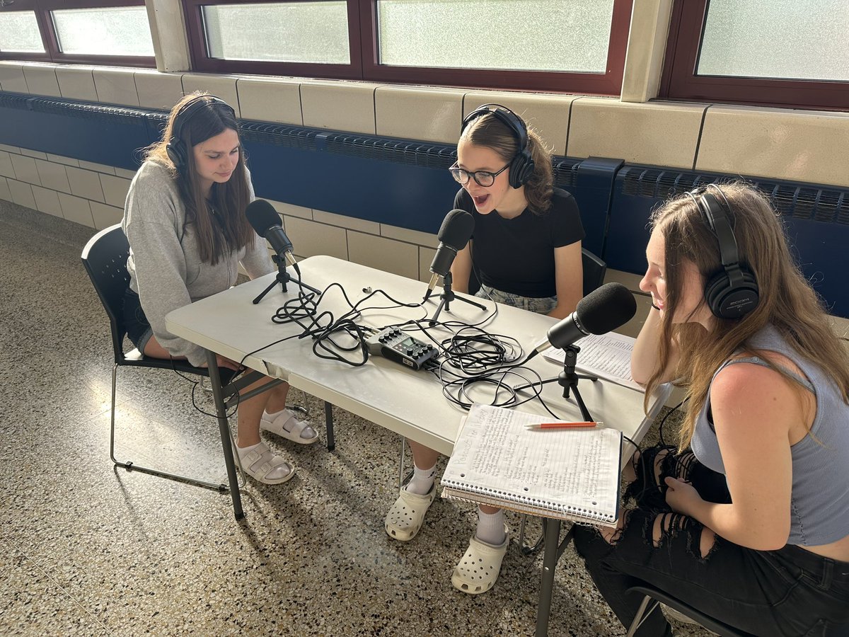 Our Innovative Tech students launched their first podcast🎙️after researching a #wickedproblem Our 8th grade students utilize multiple technology tools & innovative practices to present meaningful content. Student voices of today are the adult voices of tomorrow! #StudentVoice