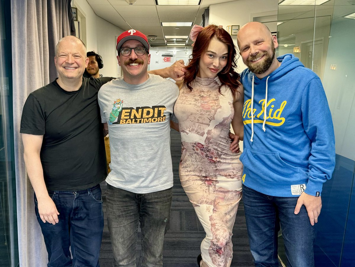 Thanks to @ianimal69 and @OhItsEmmaRose for stopping by #JimAndSam this morning! Listen to the entire show now on the @SIRIUSXM app.