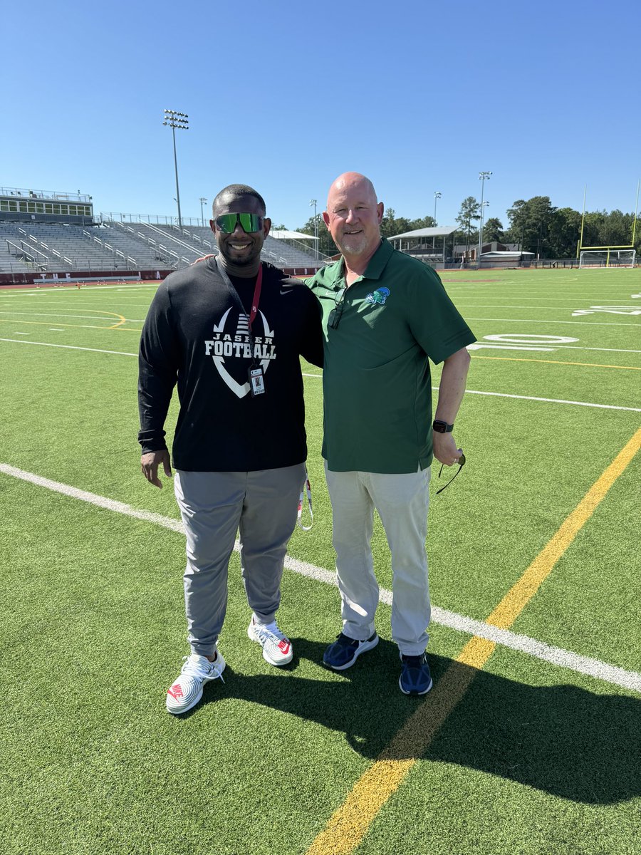 Huge THANK YOU to @GreenWaveFB @coachdroushar for stopping through Jasper, America to recruit @JHSBulldogFB .. #Believe #BeADawg #JasperKids