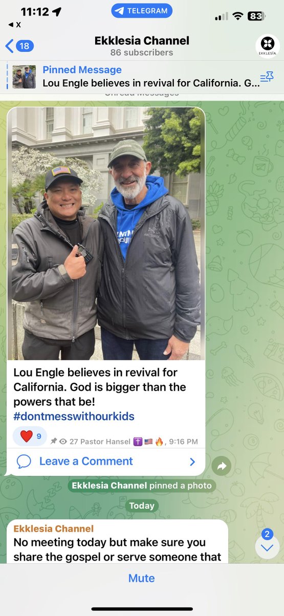 Finally, ICYMI, @VICENews had this chilling story of the SoCal charismatic church ('Ekklesia, the Unwoke Church') targeting Proud Boys for baptisms. vice.com/en/article/3ak… Mind you, the pastor identifies himself as a Proud Boy. Here he is posing recently with Lou Engle. 5/