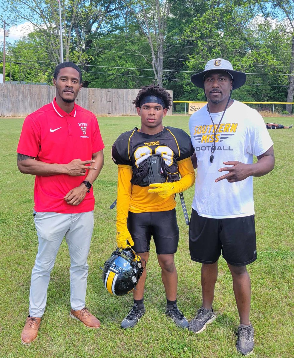 Marcus Flowers Jr/3⭐️RB tweet media