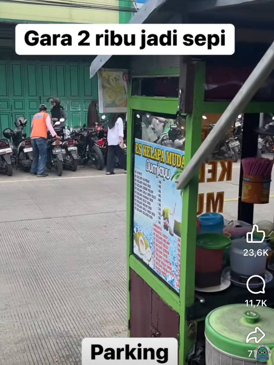tanyarlfes's tweet image. lha ini salah satu alasan toko sepi ada parkir, sender lebih milih cari toko yg gaada parkir 💚