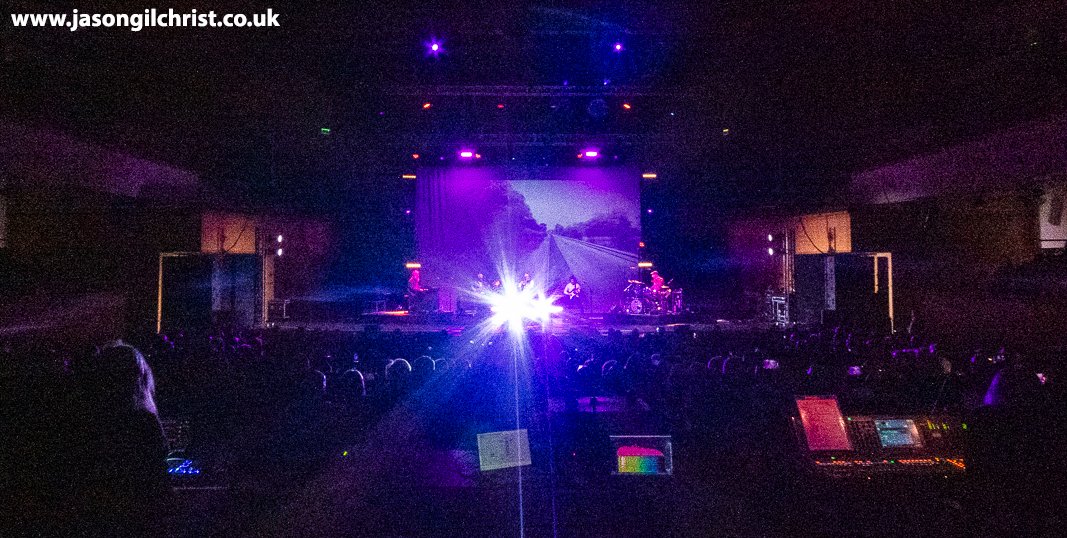 @jethrotull @Ticketline @GCHalls Jethro Tull.
The Seven Decades.
UK Tour.
Live: from behind the light & sound desks.
Glasgow Royal Concert Hall.
Tonight.
#JethroTullTheSevenDecades #prog #ProgressiveRock #ProgRock #Glasgow #JethroTull
@jethrotull