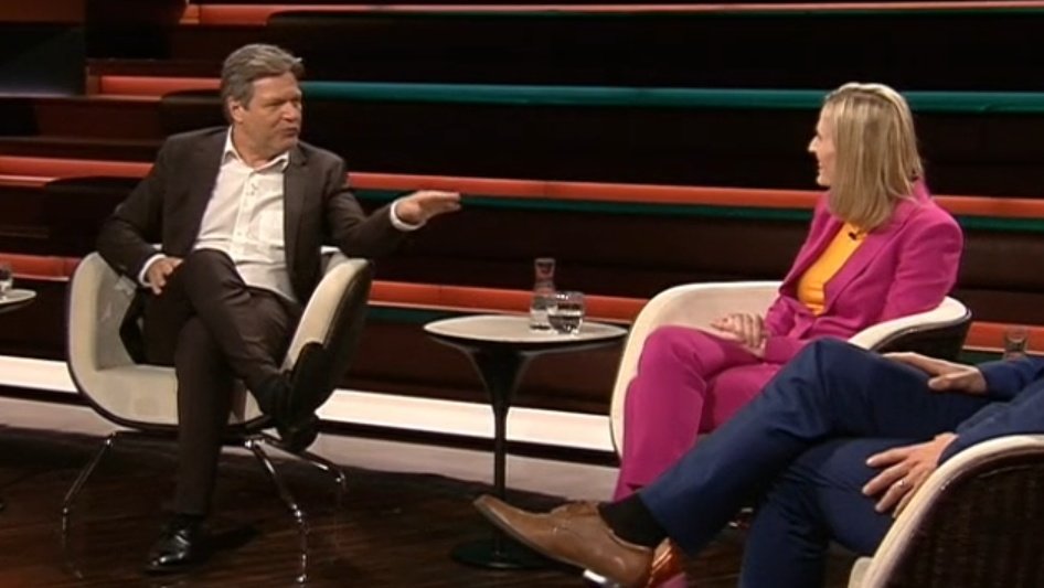 Herrlich, wie #Habeck die "Familienternehmerin" Ostermann auflaufen lässt beim Stichwort, Atomkraft würde Deutschland vor Abhängigkeit von Russland schützen:
"Das ist lustig, woher denken Sie bekommen wir das Uran? Nämlich aus Russland!"
#lanz