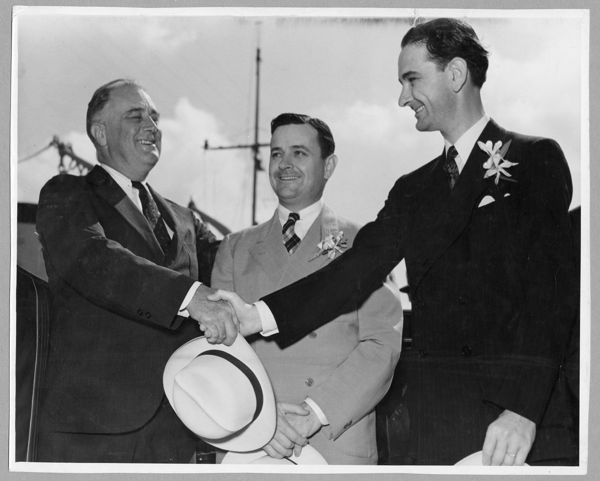 #OnThisDay: Eighty-seven years ago today, on May 11, 1937, Congressman Johnson meets President #FranklinDRoosevelt and #Texas Governor #JamesAllred in #Galveston, #Texas.

📷 Jack Miller